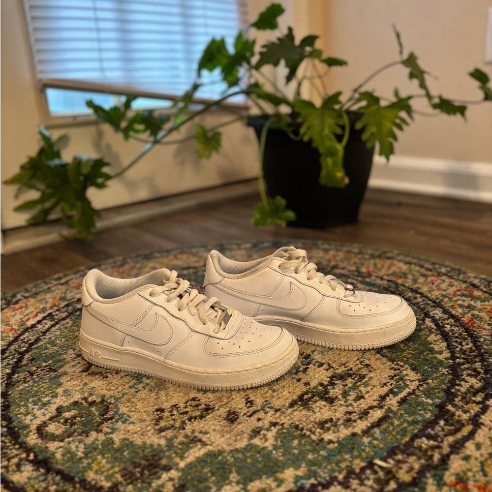 Nike Beige Sneakers with Iconic Swoosh